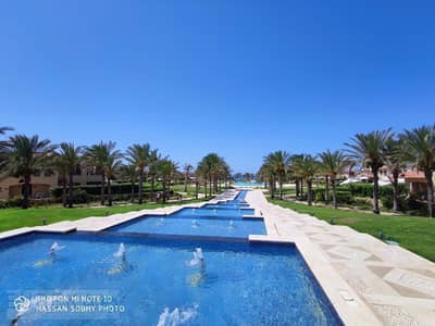 شاليه 3 غرف نوم المساحة: 150 متر + 60 متر حديقة في لافيستا باي إيست الساحل الشمالي – مطروح – منطقة رأس الحكمة تشطيب كامل