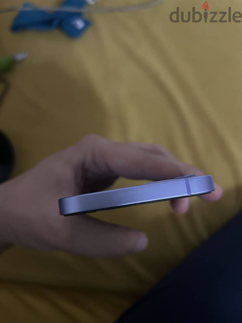 iPhone 12 3