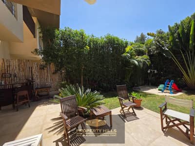 Luxury villa 3 floors with a large garden in Sheikh Zayed, on Dahshur Link, next to New Giza, and Palm Hills in front of Swan Lake by Hassan Allam