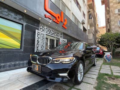 بي ام دبليو 320i 2020