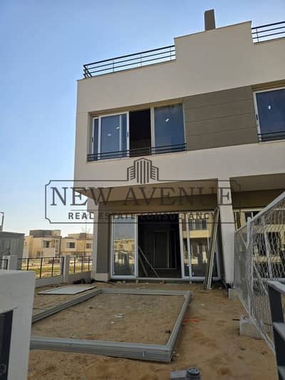 سعر السوق تاون هاوس كورنر في بالم هلز نيو كايرو Palm hills new Cairo مقدم و أقساط موقع مميز استلام فوري