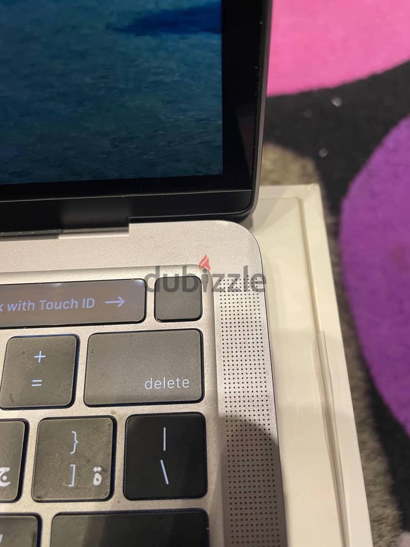 MacBook Pro M2 7