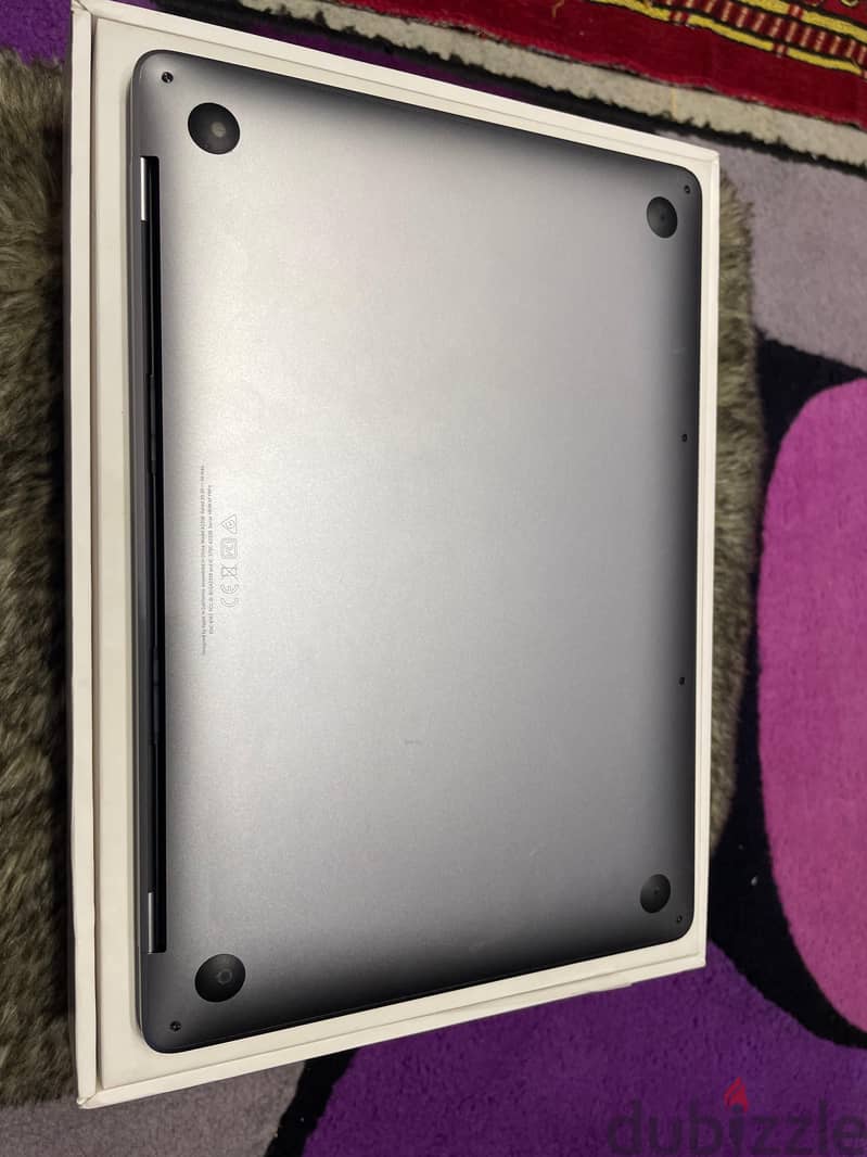 MacBook Pro M2 8