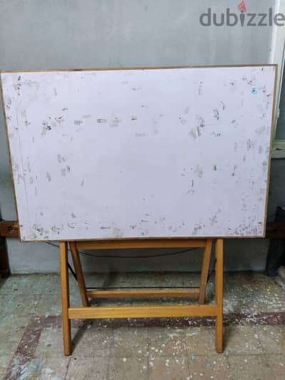 ترابيزة (بورد) رسم هندسى ١٢٠×٨٠ سم