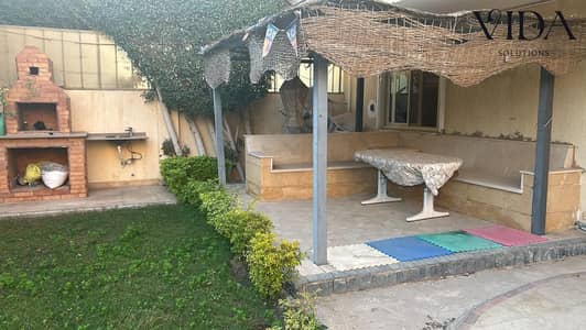 For sale, a duplex villa of 465 sqm with a private garden of 300 sqm in Beverly Hills compound, Sheikh Zayed, at an exceptional price.