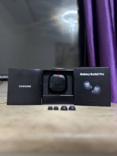 Samsung Buds2 pro استعمال اقل من سنه