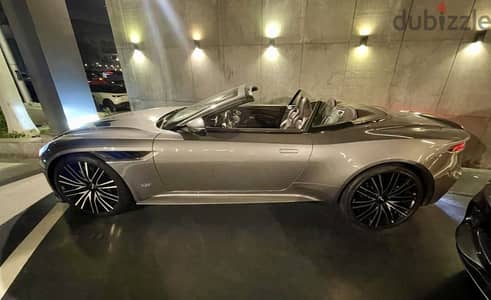 Aston Martin 2020 DBS Superleggera Volante -واحدة من اتنين بمصر 5900KM