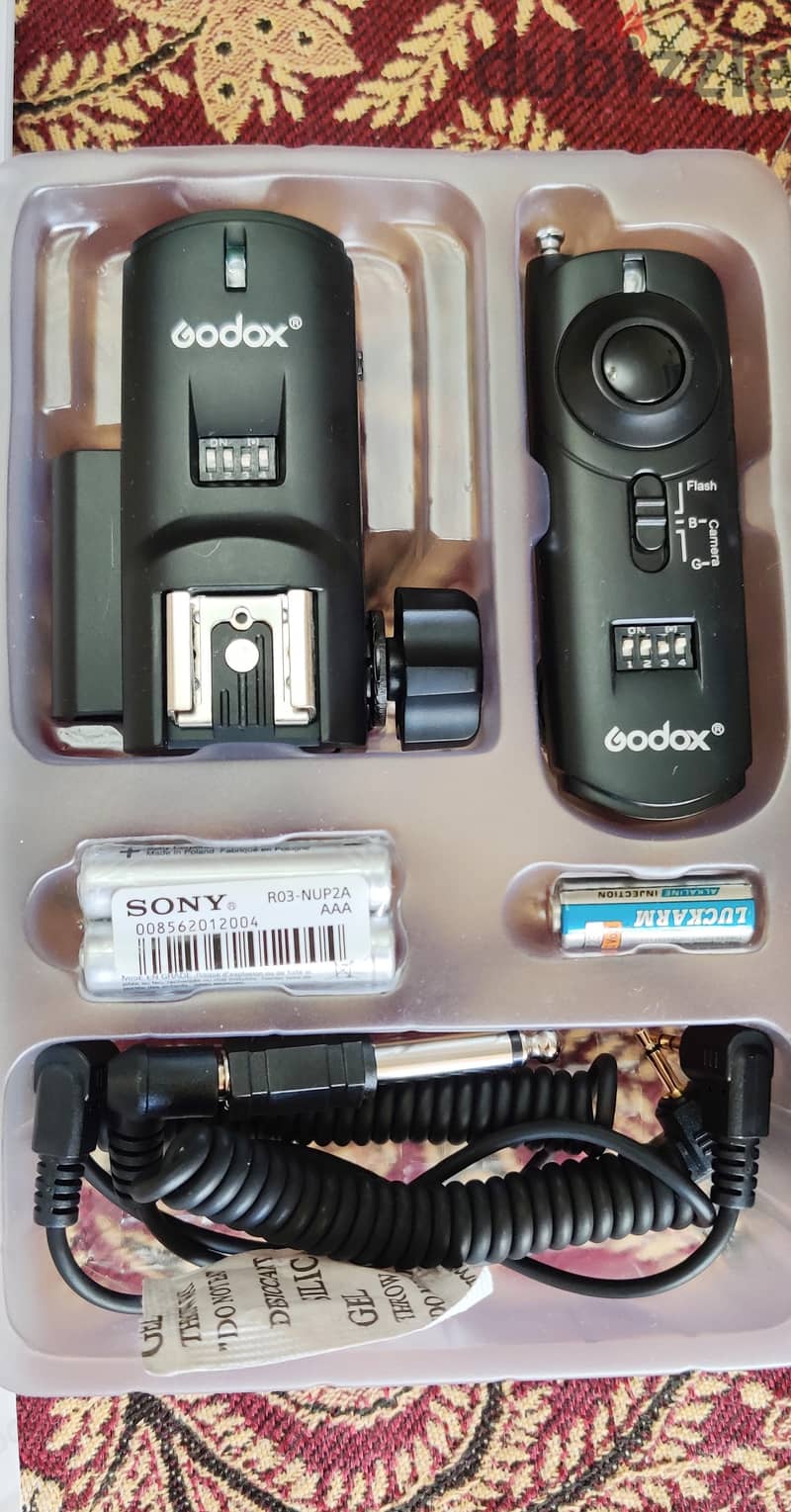 Canon 650D Kit + Godox Flash, Trigger, Tripod & Accessori 8