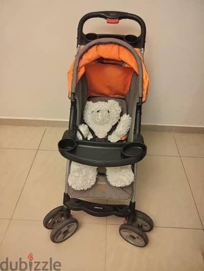 عربة أطفال Stroller بحالة ممتازة جدا للبيع