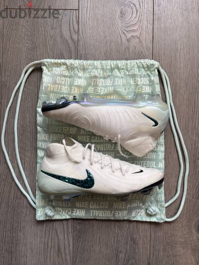 Nike Phantom Luna II Elite White Emerald Green