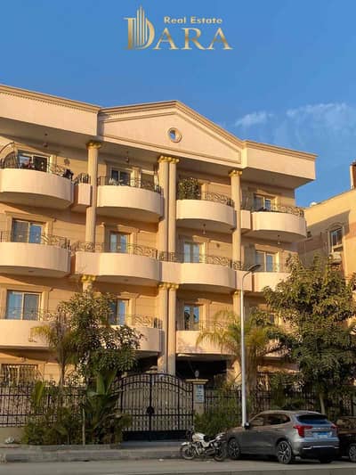 Apartment for sale super luxe in the first neighborhood "Suleiman Al-Farsi Street" near the services