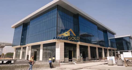 Prime 550 SQM Office for Rent in Golden Gate in new cairo Directly on South 90 St Facing AUC