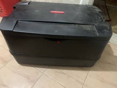 Rubermaid Ice Box