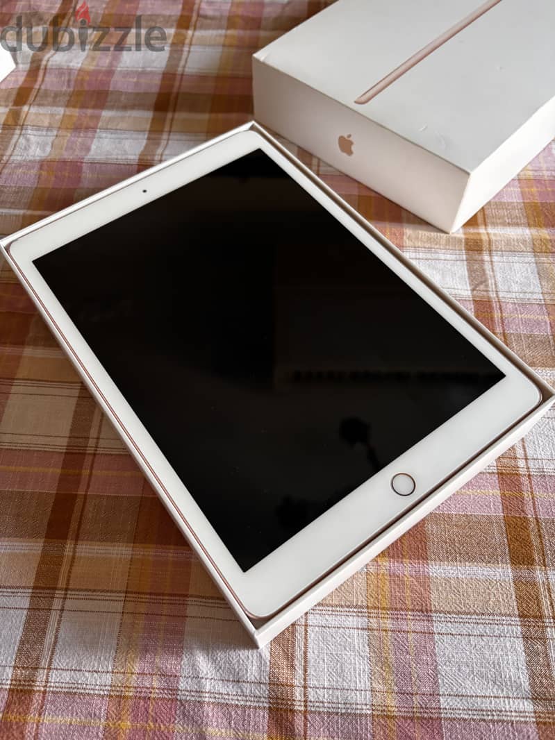 Ipad 8th generation, great condition. 2
