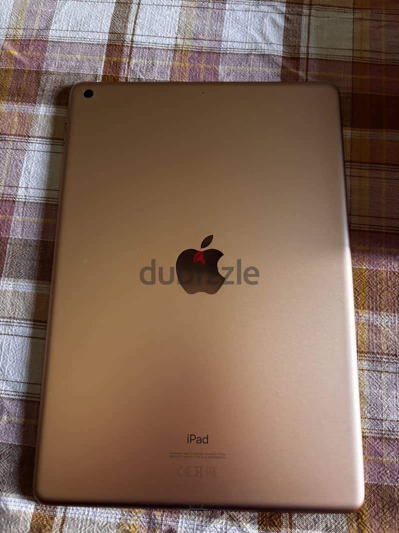Ipad 8th generation, great condition. 4