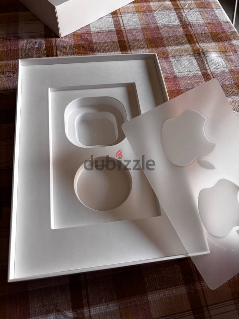 Ipad 8th generation, great condition. 11