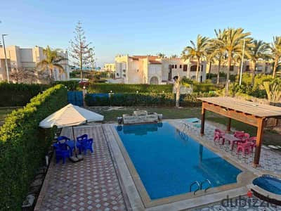Villa in Marina 5 with a private pool, a fantastic location