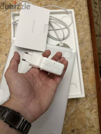 Macbook m4 air بحالة زيرو