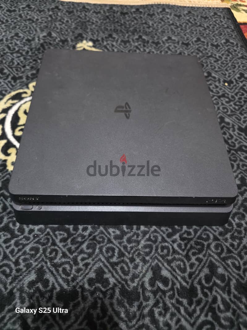ps4 slim 1