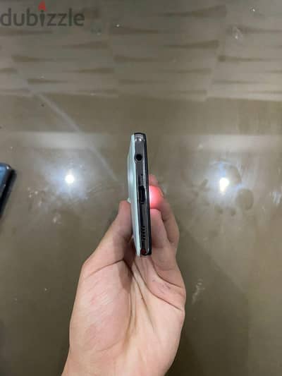 موبايلين مع بعض  samsung a52s صفقه حلوه