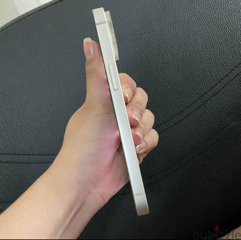 iPhone 13 3