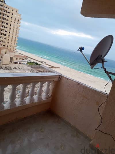 مصيفك عندنا شقه على البحر مباشرااا