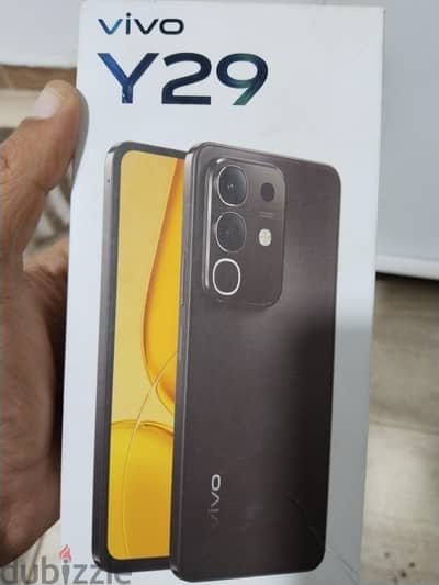 موبايل Vivo Y29 بحالة ممتازة بالعلبة
