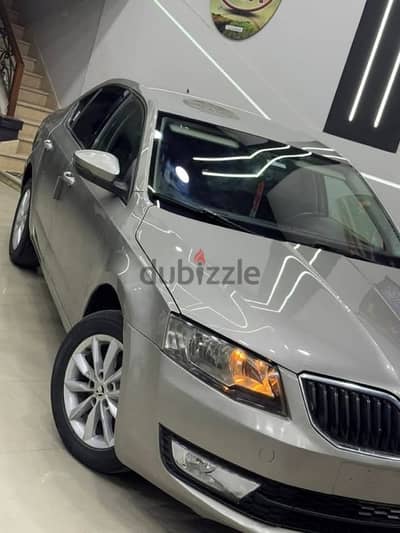 سكودا أوكتافيا 2015 عربيه ممتازه مفيشهاش مصروف جميع الصيانات