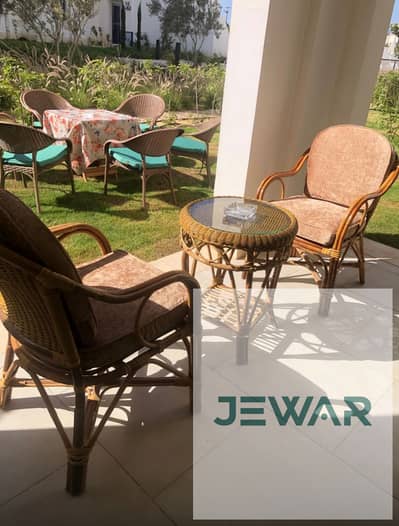 Luxury ground Chalet 2 bedrooms for Sale in Greek Marassi with a built-up area of 140 sqm and a 52 sqm private garden features a direct north
