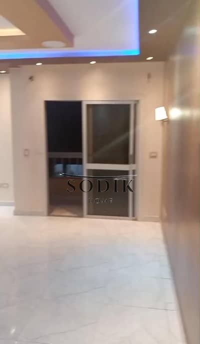 شقة سوبر لوكس في الحي التاسع نقابة المهندسين مناسبة لأسرة صغيرة والسعر قابل للتفاوض عند الجدية ومتاح فيديو واتساب