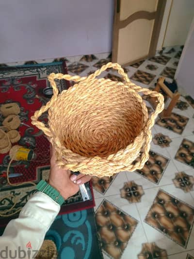 عياشه على شكل ورده تحفه