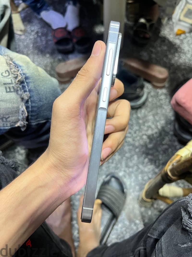 Samsung A56 5