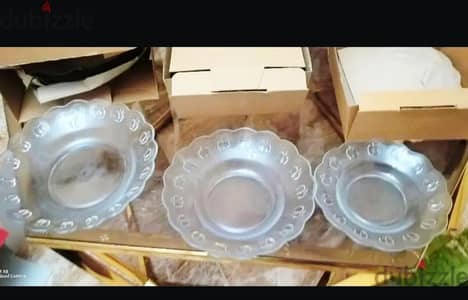 طقم ١٨ طبق وطبق فاكهة