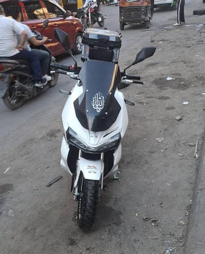 للبيع سكوتر vigoure adv 200cc موديل ٢٠٢٤