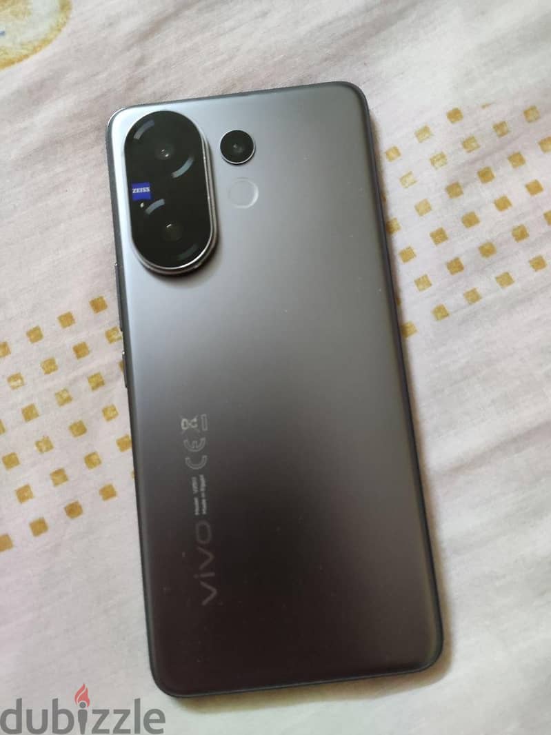 Vivo V60 3
