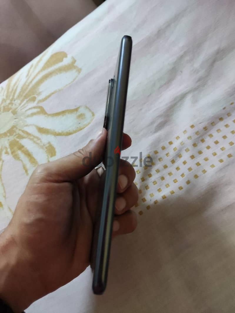 Vivo V60 5