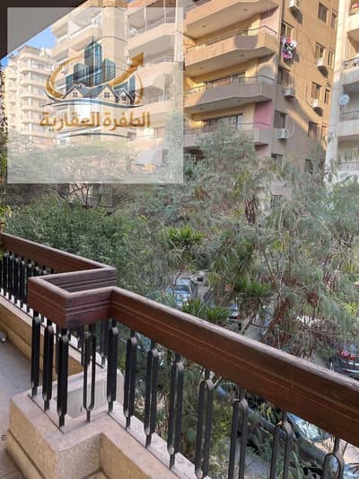 شقه بمدينة نصرمميزه موقع ومساحه وسعروتشطيب شارع ذاكر حسين الحى السابع الفيوقطارالمونوريل الشقه بكامل الدور 340م شقه بمدينة نصرمميزه موقع ومساحه وسعروتشطيب شارع ذاكر حسين الحى السابع الفيوقطارالمونوريل الشقه بكامل الدور 340م