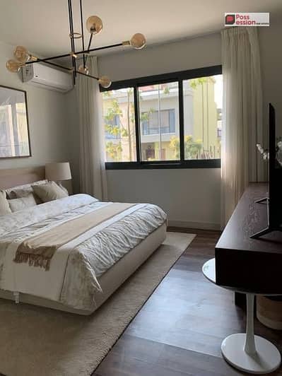 شقه للبيع في Sodic east متشطبه High end بحري بفيو مميز علي اكبر لاند سكيب في الشروق امام مدينتي دقايق من نيو جيزه Apartment fully finshed