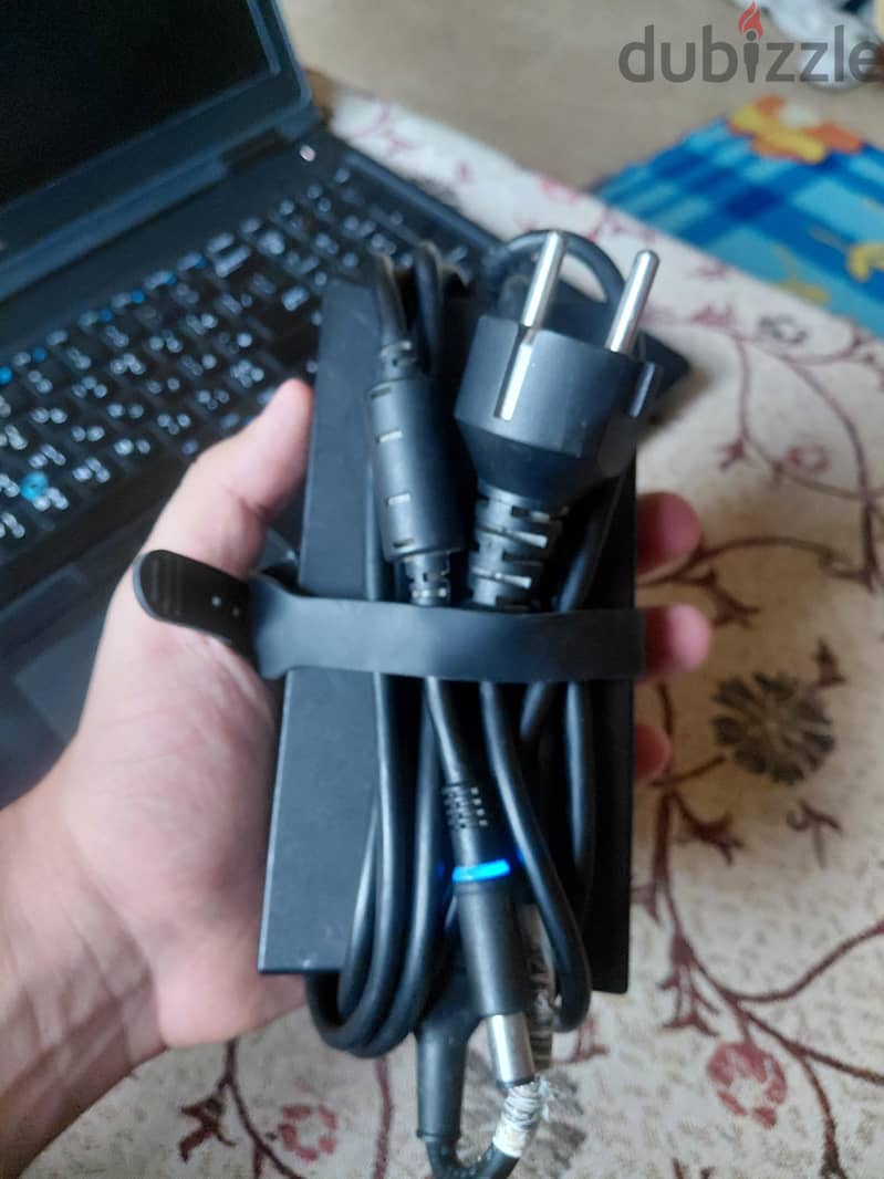 Dell Latitude 5590 1