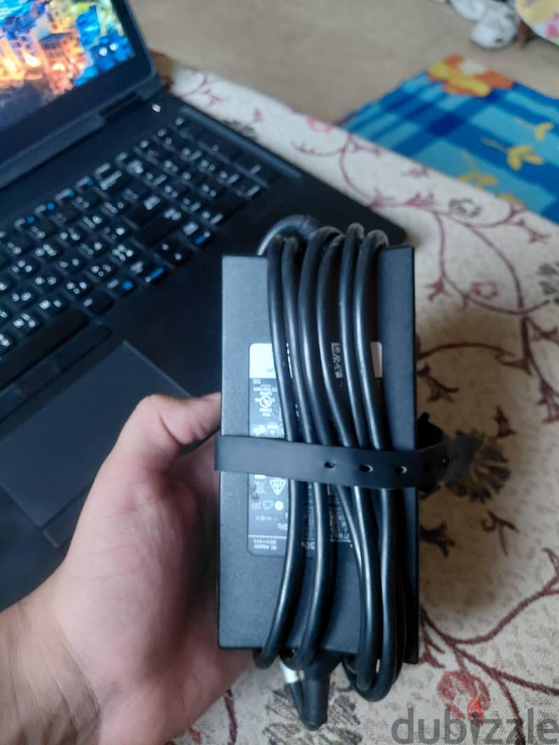 Dell Latitude 5590 2