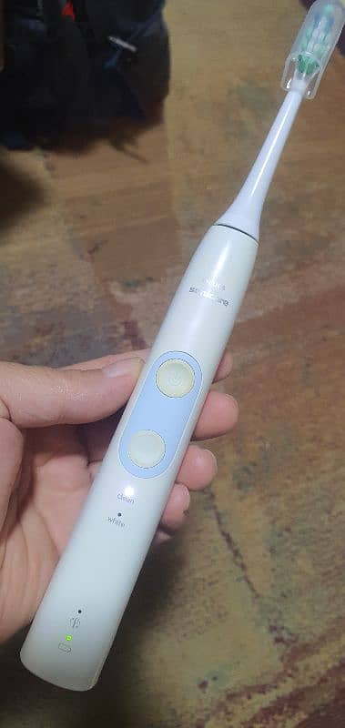 Philips Sonicare أصلية + الشاحن + Brush Head جديد