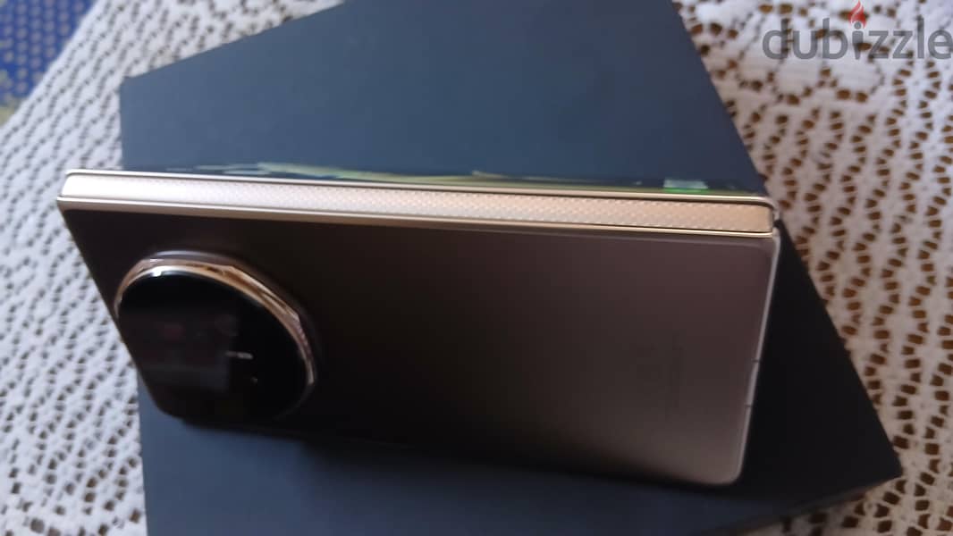 Honor Magic V5 8