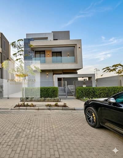 A villa ready for delivery from La Vista City with super lux finishing, reduced from its price and ready for furnishing