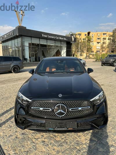 Mercedes-Benz GLC 300 2026 AMG