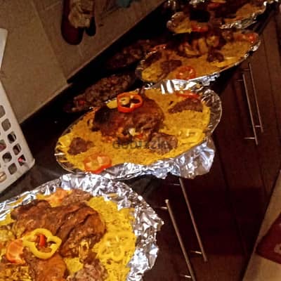 شيف وطباخ متخصص فى كاترينج وسارفيس المناسبات