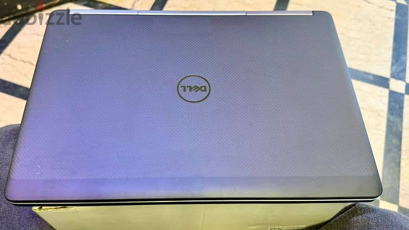 Dell Precision 7520 6