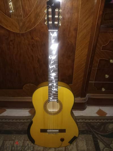 YAMAHA CG128SF FLAMENCO GUITAR