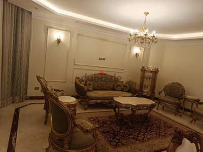صالون اوبيسون صوف 1/8غرزه لون بستاج دهب فرنساوي