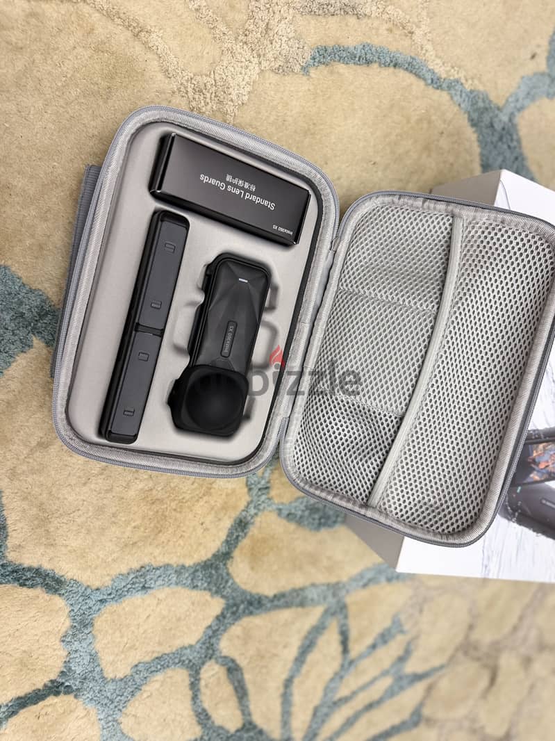 Insta 360 x5 Essential Bundle 3