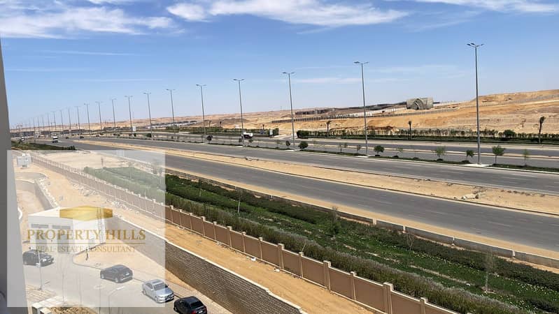 شقه للبيع ارضي بجاردن 143 متر 3 غرف نوم برايم لوكيشن في كمبوند هايد بارك التجمع الخامس Hyde Park Compound, Fifth Settlement.